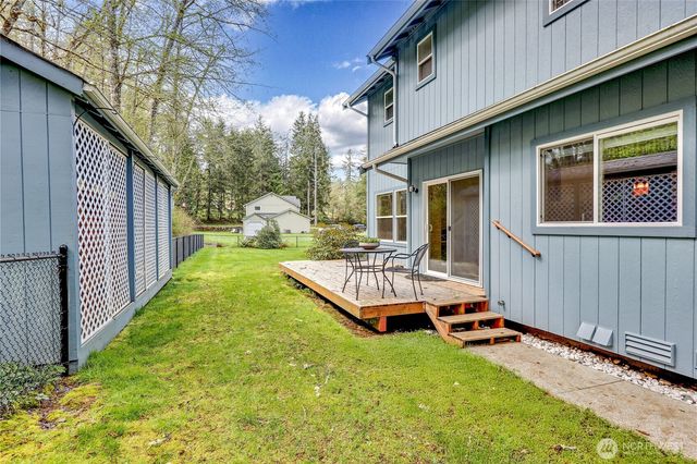 885 NW Pioneer Hill Road, Poulsbo, WA 98370