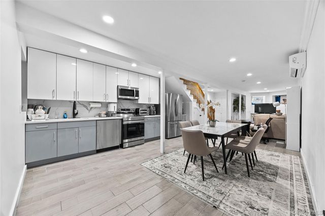 203 E Prospect Avenue, Mount Vernon, NY 10550