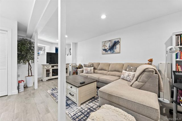 203 E Prospect Avenue, Mount Vernon, NY 10550