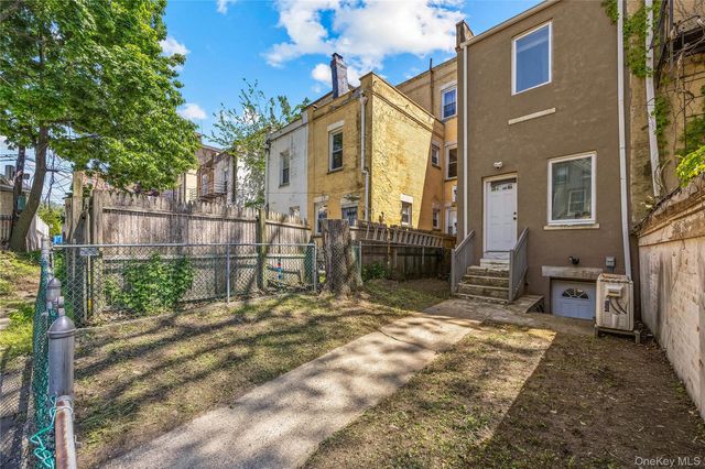 203 E Prospect Avenue, Mount Vernon, NY 10550