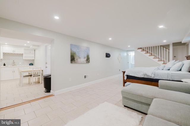 34 BURKE AVE E, Baltimore, MD 21286