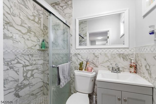 140 Grove Ave, Woodbridge Twp., NJ 07095