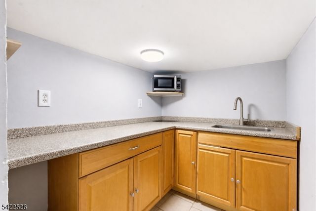 140 Grove Ave, Woodbridge Twp., NJ 07095