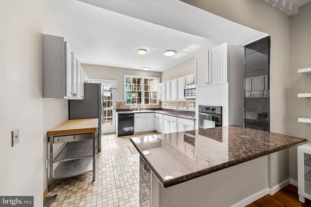 2315 EASTERN AVE, Baltimore, MD 21224