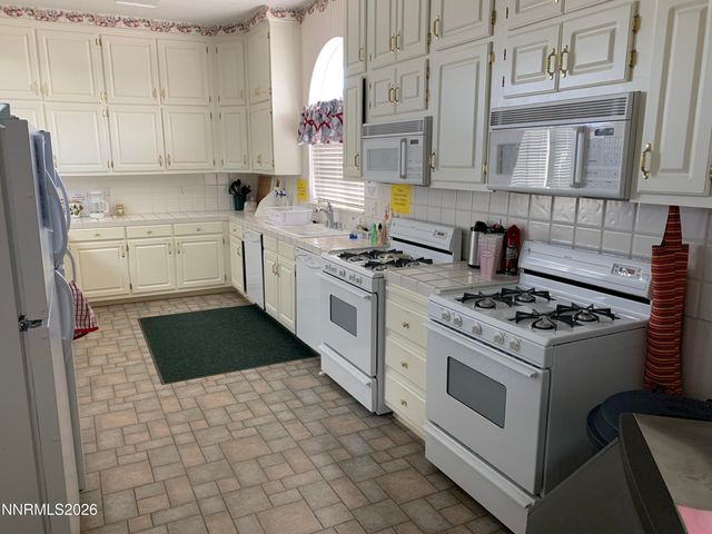 1180 Bandtail Drive, Carson City, NV 89701