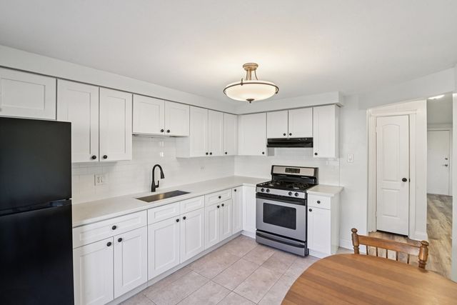 7422 W 111th Street 510, Worth, IL 60482