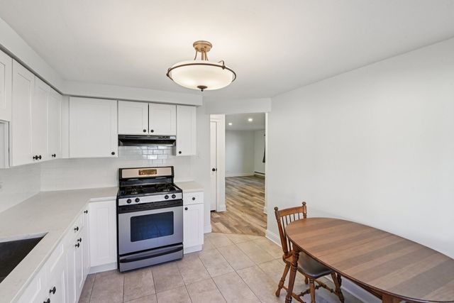 7422 W 111th Street 510, Worth, IL 60482