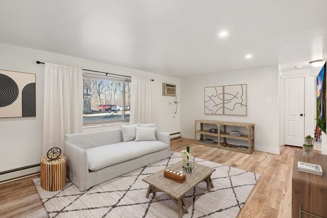 7422 W 111th Street 510, Worth, IL 60482