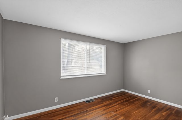 9123 Trinity Place, Indianapolis, IN 46229