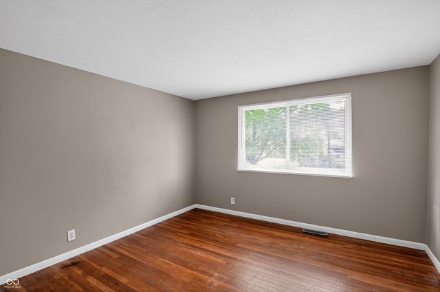 9123 Trinity Place, Indianapolis, IN 46229