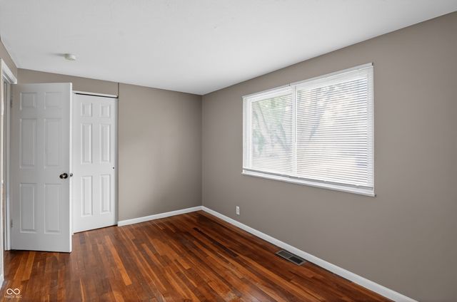 9123 Trinity Place, Indianapolis, IN 46229