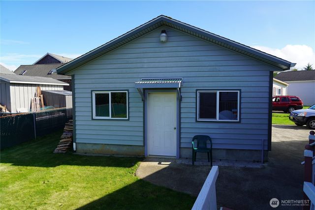 31308 N Place, Ocean Park, WA 98640