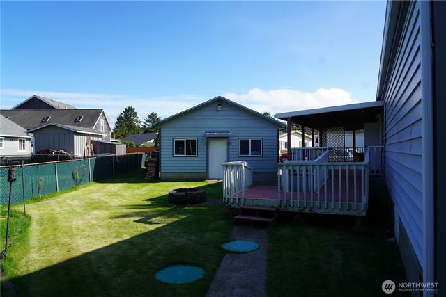 31308 N Place, Ocean Park, WA 98640