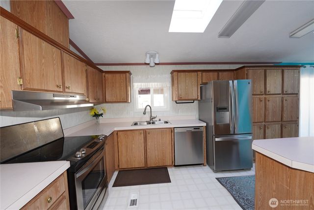 31308 N Place, Ocean Park, WA 98640