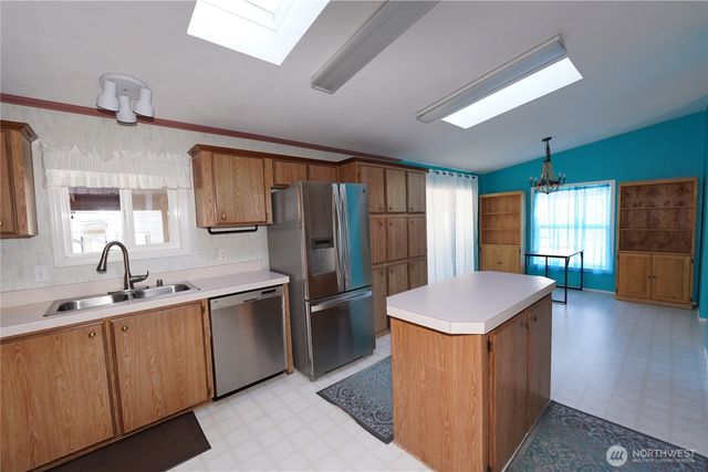 31308 N Place, Ocean Park, WA 98640