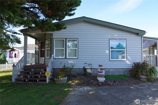 31308 N Place, Ocean Park, WA 98640