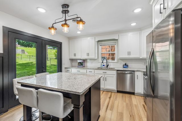 208 Western Ave, Hartsville, TN 37074