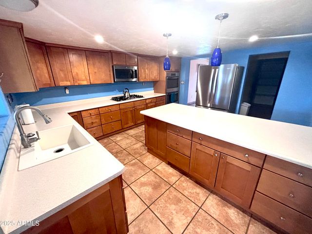 230 W 1ST Avenue, Ajo, AZ 85321