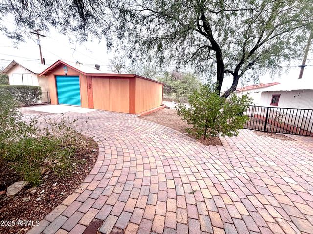 230 W 1ST Avenue, Ajo, AZ 85321