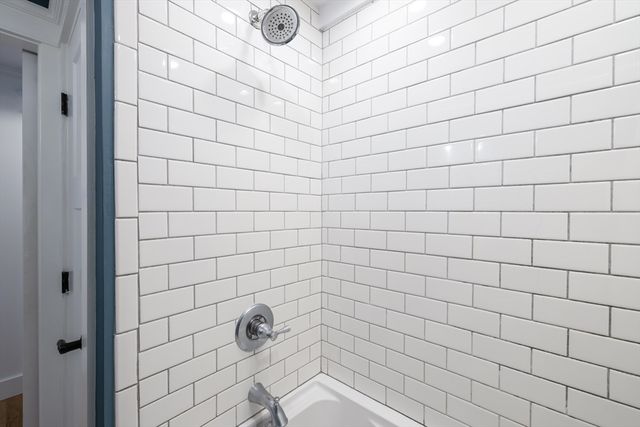 31 Oak St, Wellesley, MA 02482