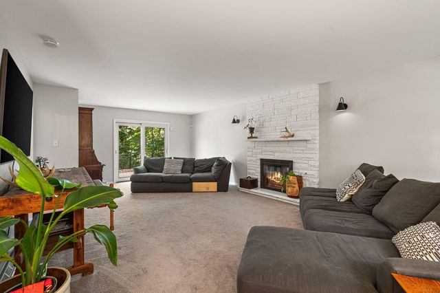 1695 Starwood Drive, Chesterton, IN 46304