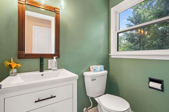 1695 Starwood Drive, Chesterton, IN 46304