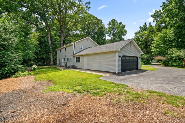 1695 Starwood Drive, Chesterton, IN 46304