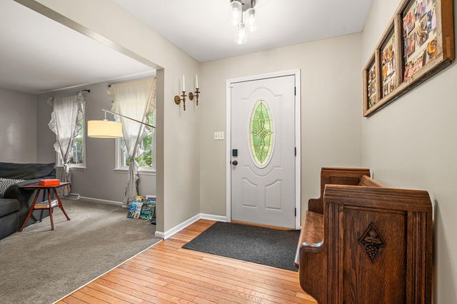 1695 Starwood Drive, Chesterton, IN 46304