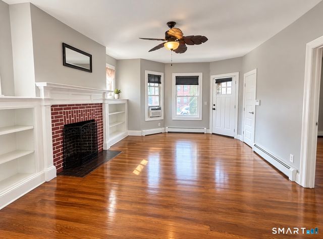 16 Case Street, Hartford, CT 06105