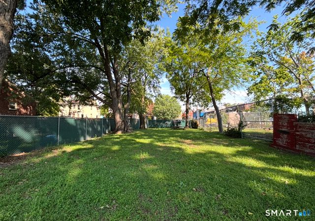 16 Case Street, Hartford, CT 06105