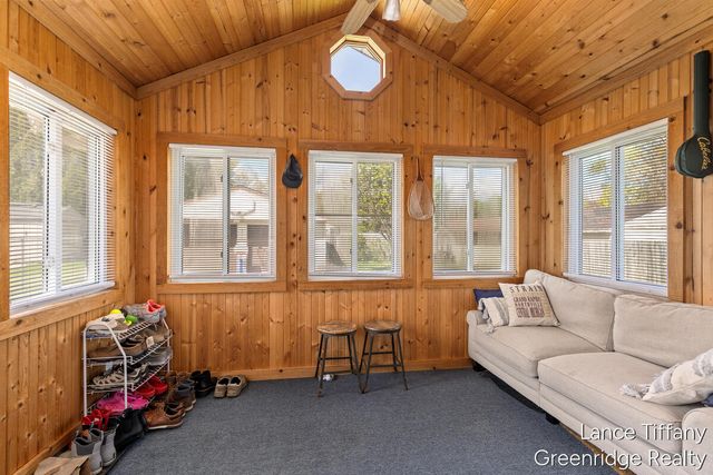 3225 Abington Drive Nw, City Of Walker, MI 49544