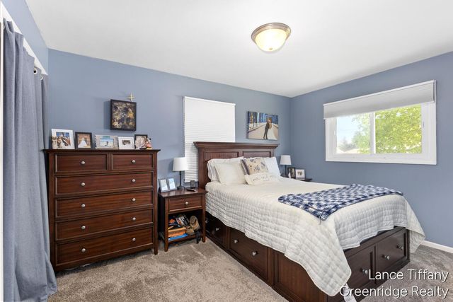 3225 Abington Drive Nw, City Of Walker, MI 49544