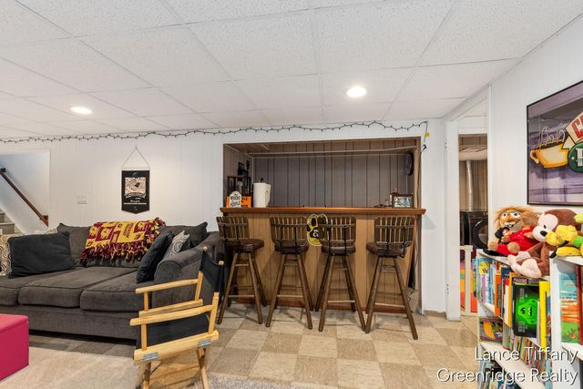 3225 Abington Drive Nw, City Of Walker, MI 49544