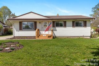 3225 Abington Drive Nw, City Of Walker, MI 49544