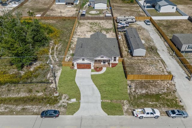 1109 Long Leaf Pine Street, Huffman, TX 77336