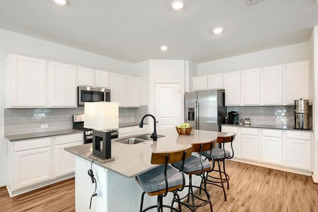 10221 Buster DR, Austin, TX 78748