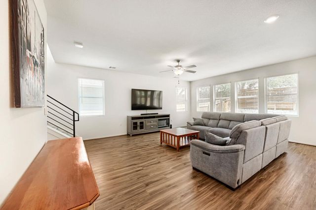 10221 Buster DR, Austin, TX 78748