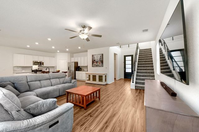 10221 Buster DR, Austin, TX 78748