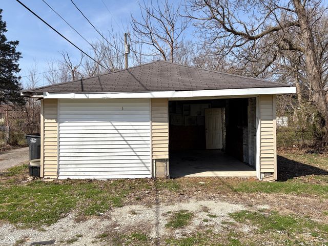 1405 W 4th Street, Anderson, IN 46016