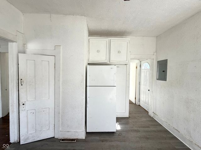 1405 W 4th Street, Anderson, IN 46016