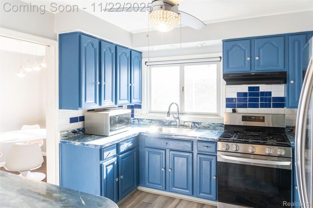 11769 W Parkway Street, Redford Charter Township, MI 48239