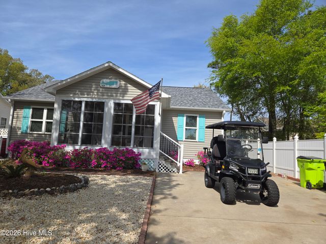 165 NE 5th Street, Oak Island, NC 28465