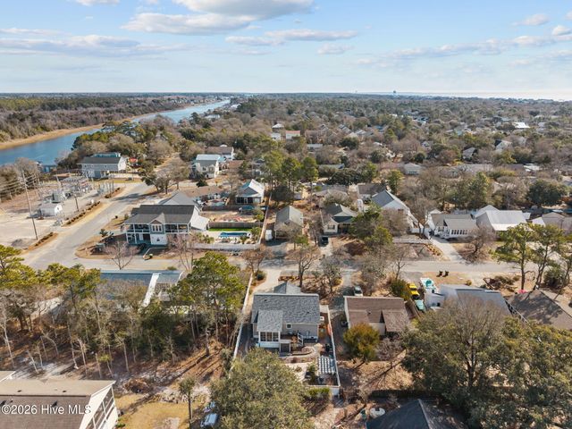 165 NE 5th Street, Oak Island, NC 28465