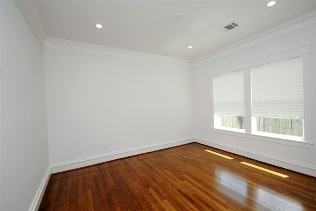 4414 Siegel Street, Houston, TX 77009