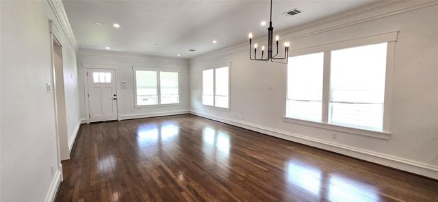 4414 Siegel Street, Houston, TX 77009