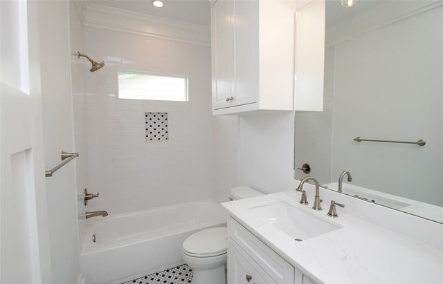 4414 Siegel Street, Houston, TX 77009