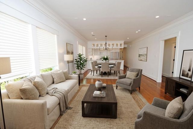 4414 Siegel Street, Houston, TX 77009