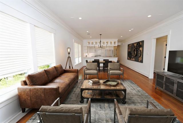 4414 Siegel Street, Houston, TX 77009