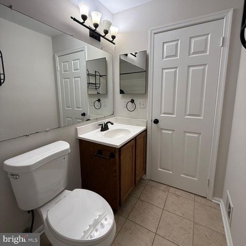 8442 SPRINGFIELD OAKS DR, Springfield, VA 22153