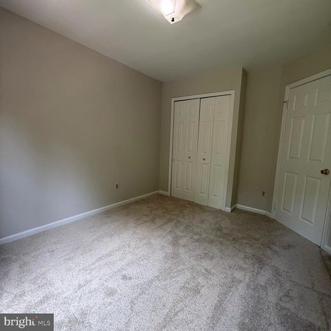 8442 SPRINGFIELD OAKS DR, Springfield, VA 22153